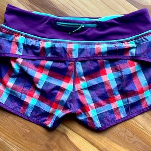 Lulu Speed Shorts 2.5 Size 6